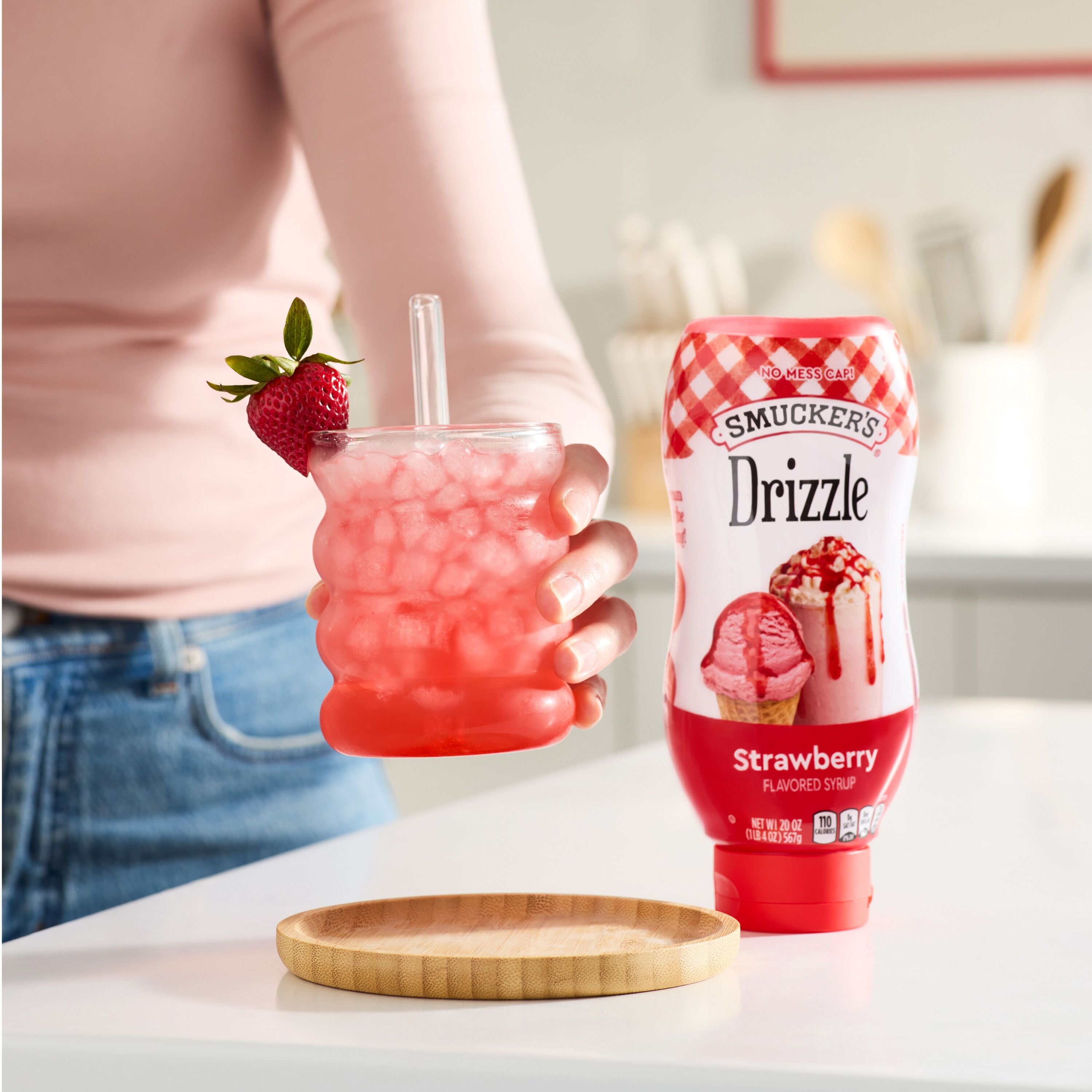 Smucker’s Drizzle Strawberry Flavored Syrup, 20 Oz. Squeeze Bottle