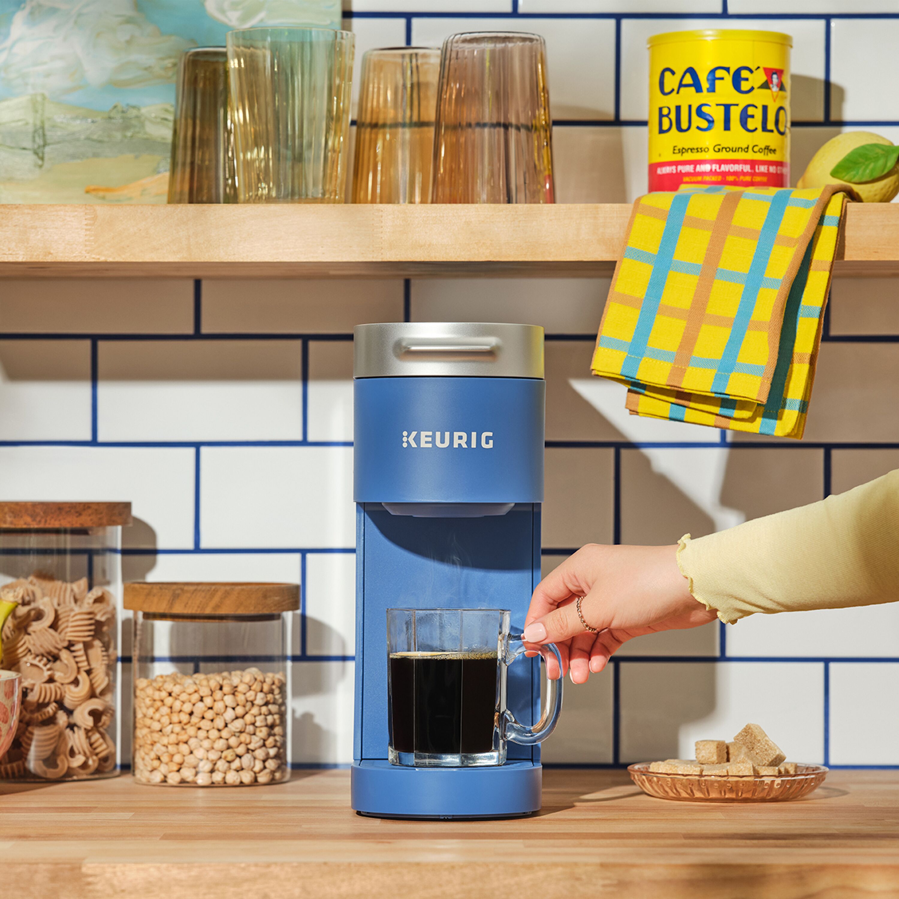 Cafe Bustelo Dark Roast Coffee, K-Cup Pods, 10 ct, K-Cup Machine